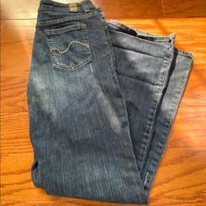 Maurices jeans